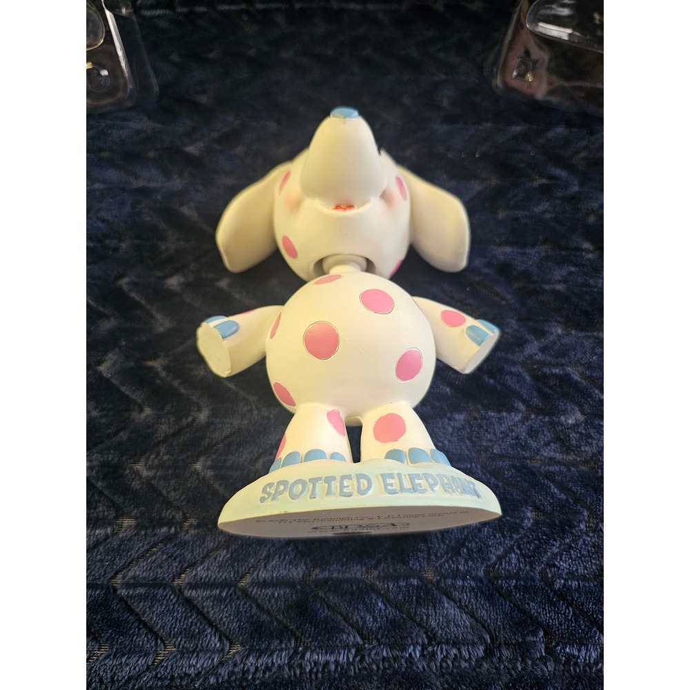 Spotted Elephant Bobblehead -โ Blue and White - Rudolph Collection ๐๐ค - Picture 8 of 10